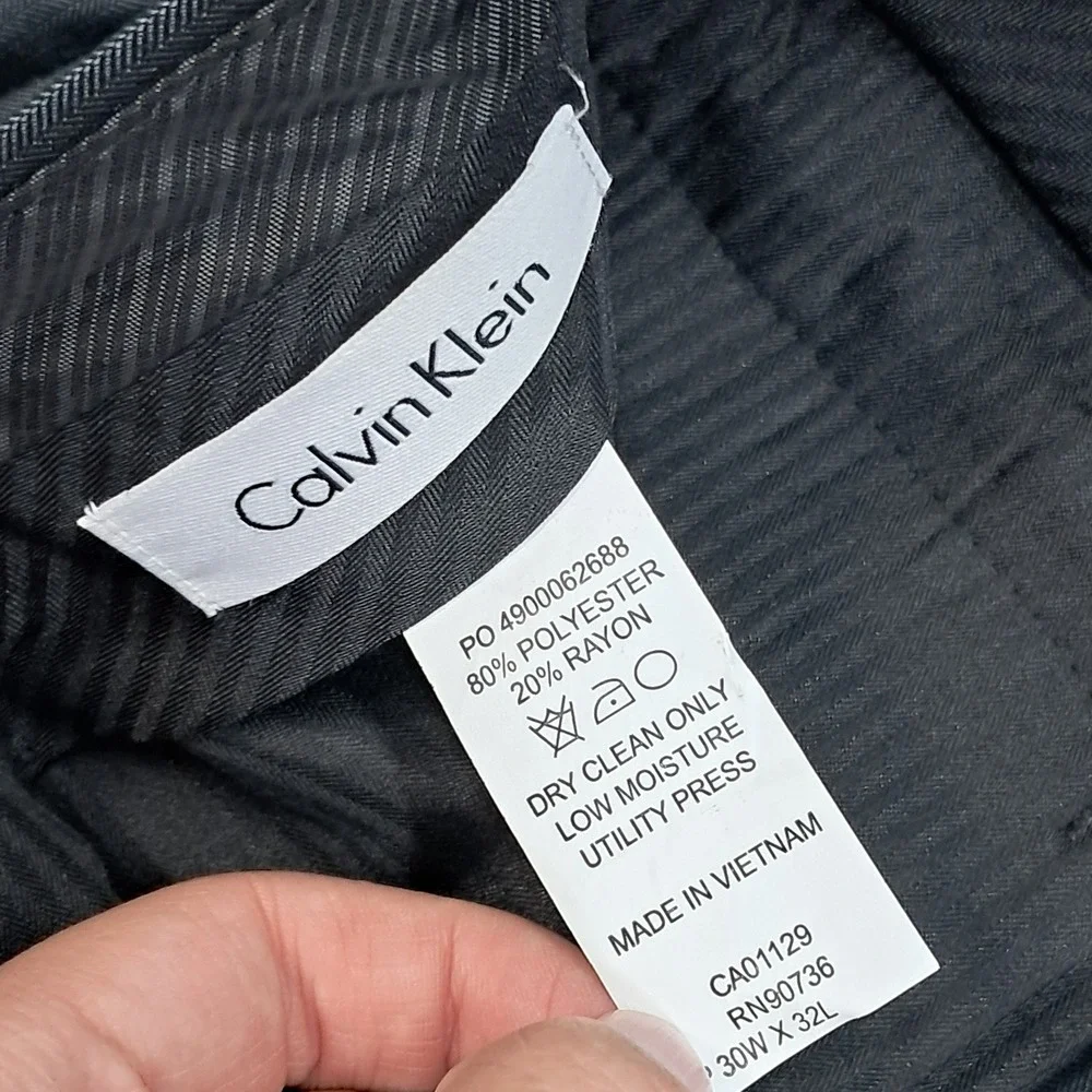 Calvin Klein Mens 2 Piece Suit 38L 30x32 Sharkskin Gray Herringbone Blazer Pant
